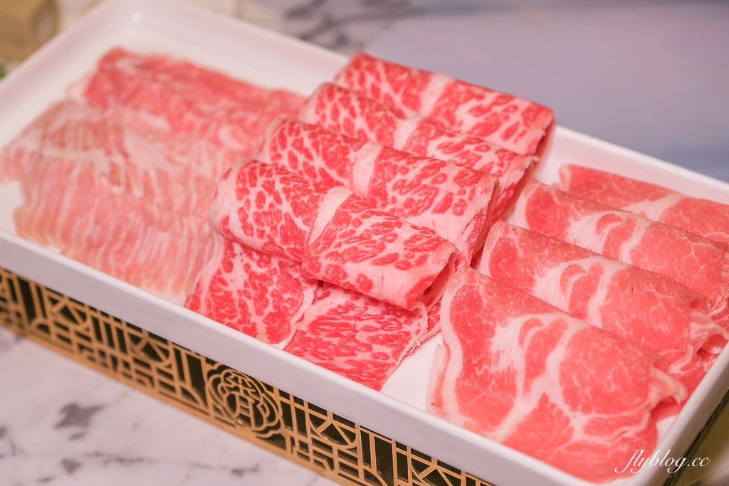 台中西區｜臺中勤美洲際酒店．台中首間國際級飯店，開箱奢華房間與餐廳 @飛天璇的口袋