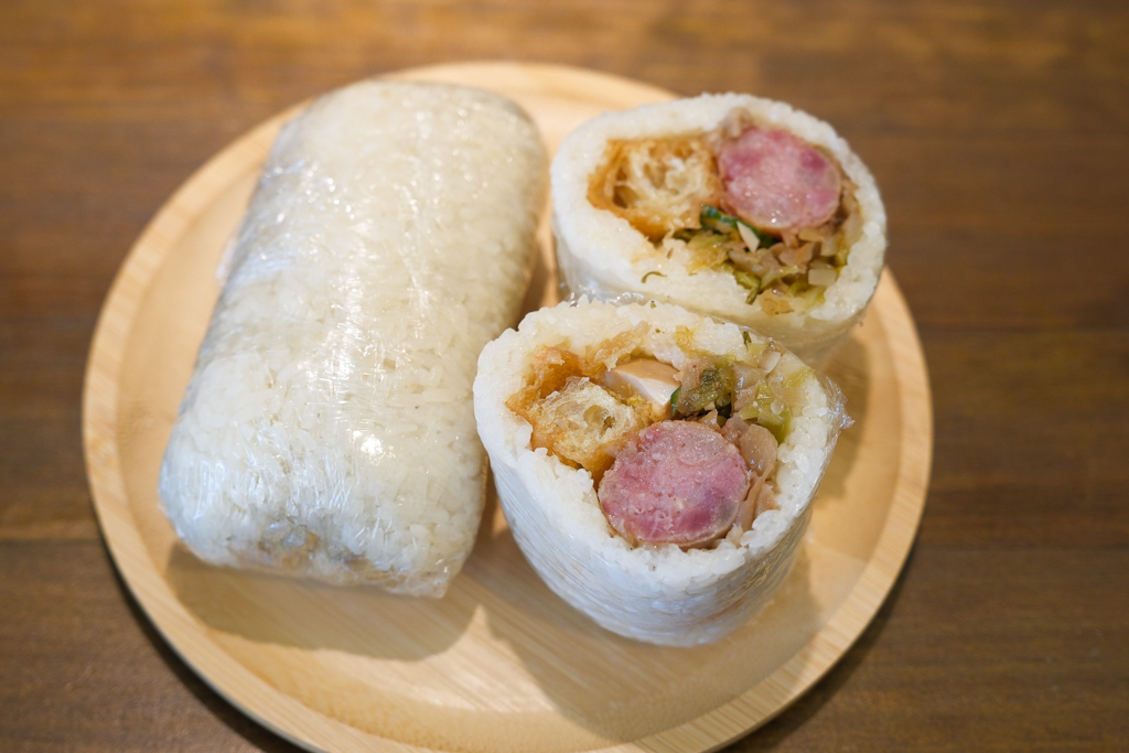 台中北屯｜奶油叔飯糰．北屯超低調飯糰攤，必點招牌豬飯糰 @飛天璇的口袋