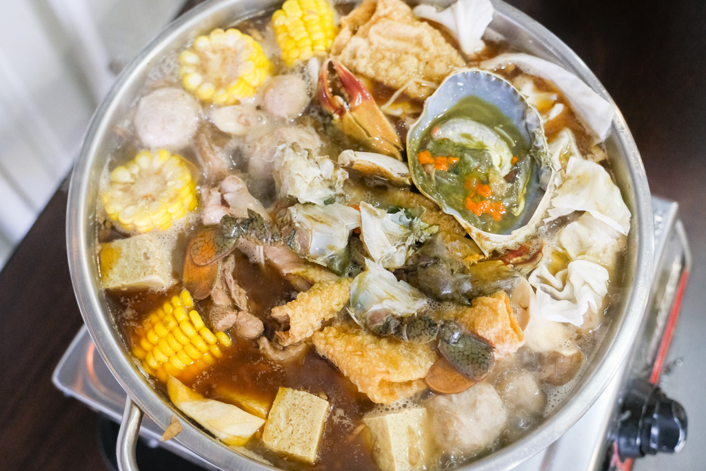 台中北屯｜味首席紅蟳薑母鴨．現點現撈的紅蟳，還有鹹菜鴨肉湯，一年四季不休息 @飛天璇的口袋