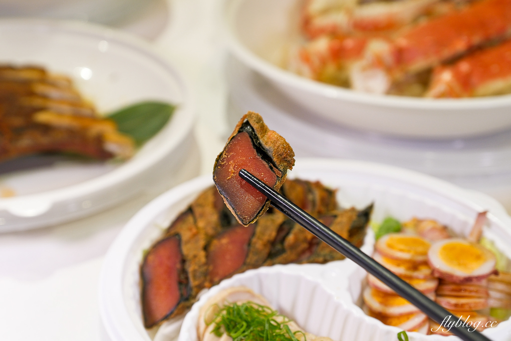 【2026台中年菜推薦】印月外帶年菜．當天現做年夜飯複熱即食，帝王蟹、白鯧、櫻花蝦米糕、花膠魚翅雞湯 @飛天璇的口袋