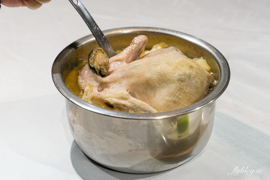 【2026台中年菜推薦】印月外帶年菜．當天現做年夜飯複熱即食，帝王蟹、白鯧、櫻花蝦米糕、花膠魚翅雞湯 @飛天璇的口袋