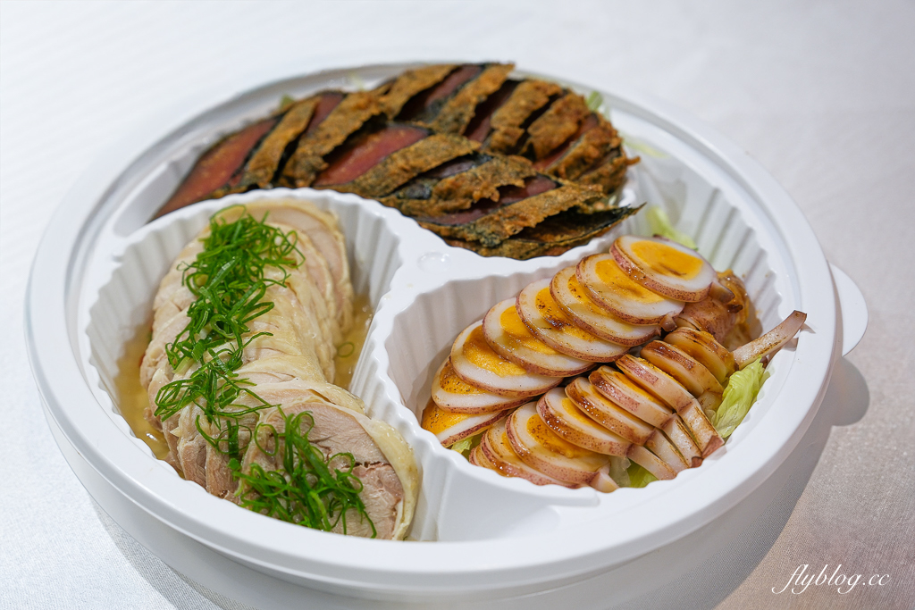 【2026台中年菜推薦】印月外帶年菜．當天現做年夜飯複熱即食，帝王蟹、白鯧、櫻花蝦米糕、花膠魚翅雞湯 @飛天璇的口袋