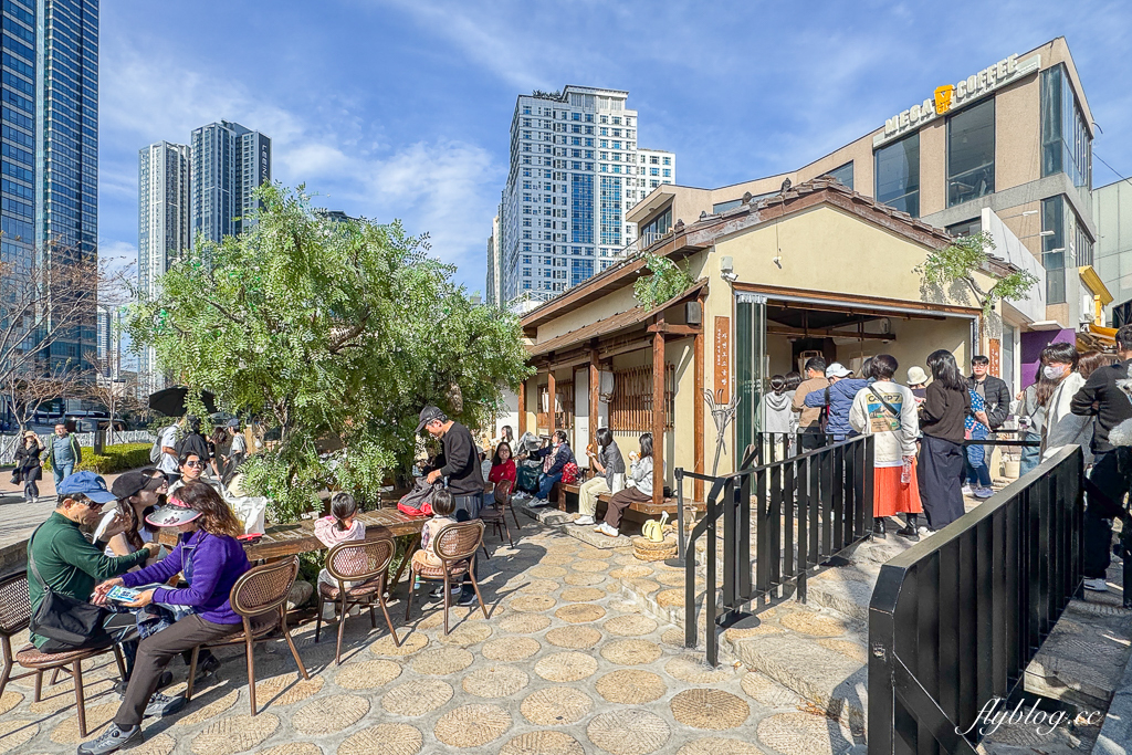 韓國釜山｜自然島鹽麵包．海雲台鹽可頌排隊名店，海岸列車尾浦站正對面 @飛天璇的口袋