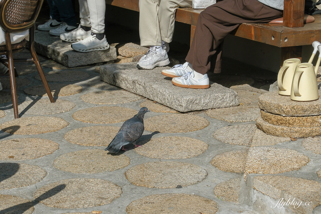 韓國釜山｜自然島鹽麵包．海雲台鹽可頌排隊名店，海岸列車尾浦站正對面 @飛天璇的口袋