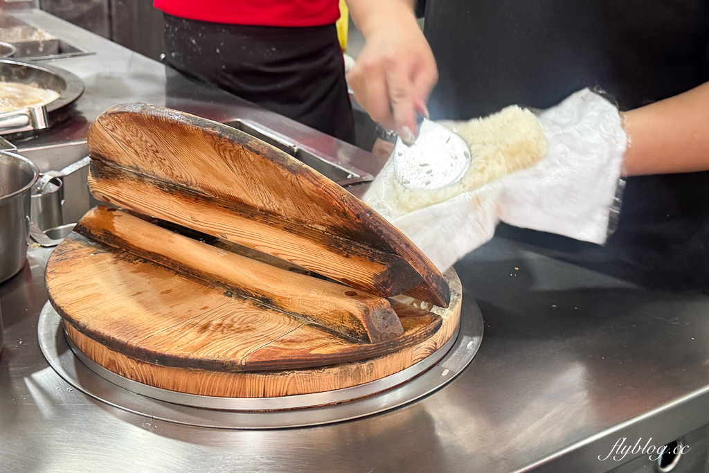 台中北區|日日利海盜飯糰.貴的跟搶劫沒兩樣,一賣40年的一中街飯糰 @飛天璇的口袋 台中北區|日日利海盜飯糰.貴的跟搶劫沒兩樣,一賣40年的一中街飯糰 @飛天璇的口袋