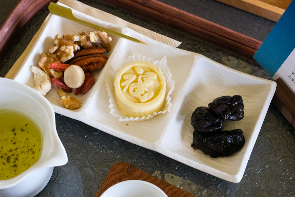 台中西屯｜那日那茶．坐落田野間的中式茶屋，在庭院圍爐煮茶品茗 @飛天璇的口袋