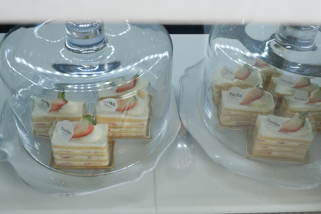 日本北海道｜p&acirc;tisserie Toriko トリコ．美瑛鎮上法式甜點店，必點人氣可麗露 @飛天璇的口袋