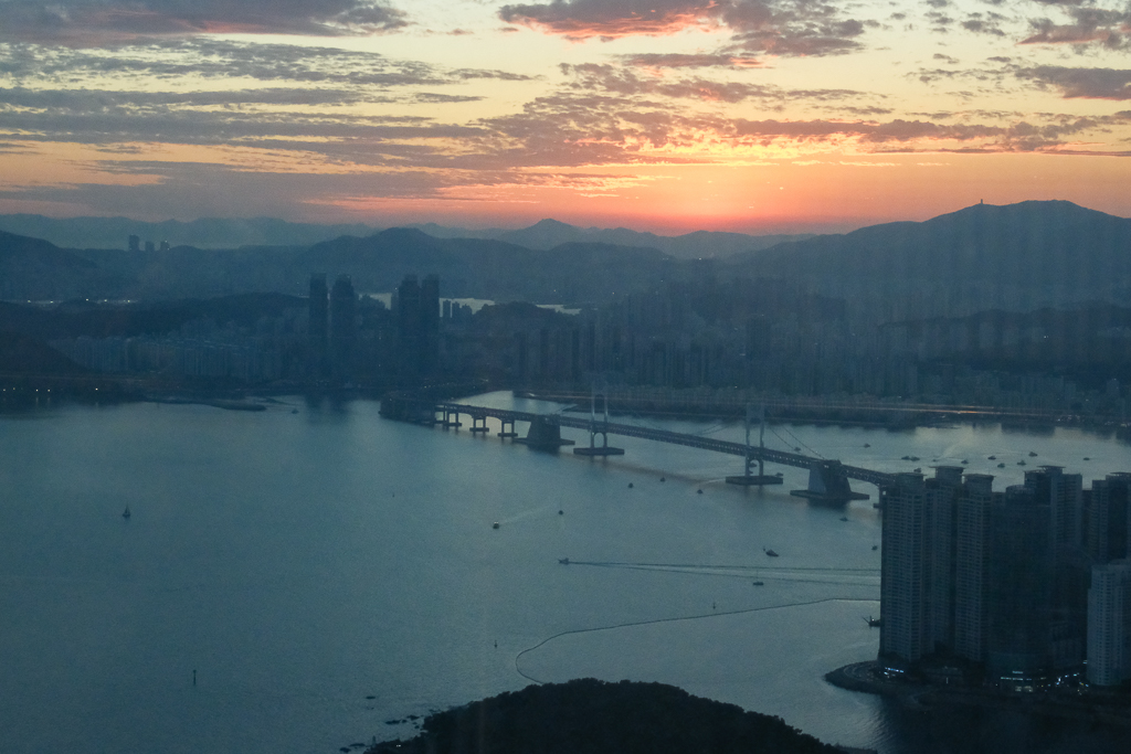 韓國釜山｜X the Sky．朝聖世界最高星巴克，坐擁海雲台沙灘美景 @飛天璇的口袋