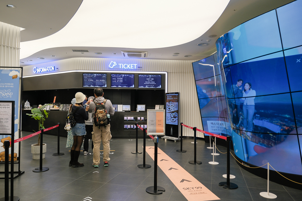 韓國釜山｜X the Sky．朝聖世界最高星巴克，坐擁海雲台沙灘美景 @飛天璇的口袋