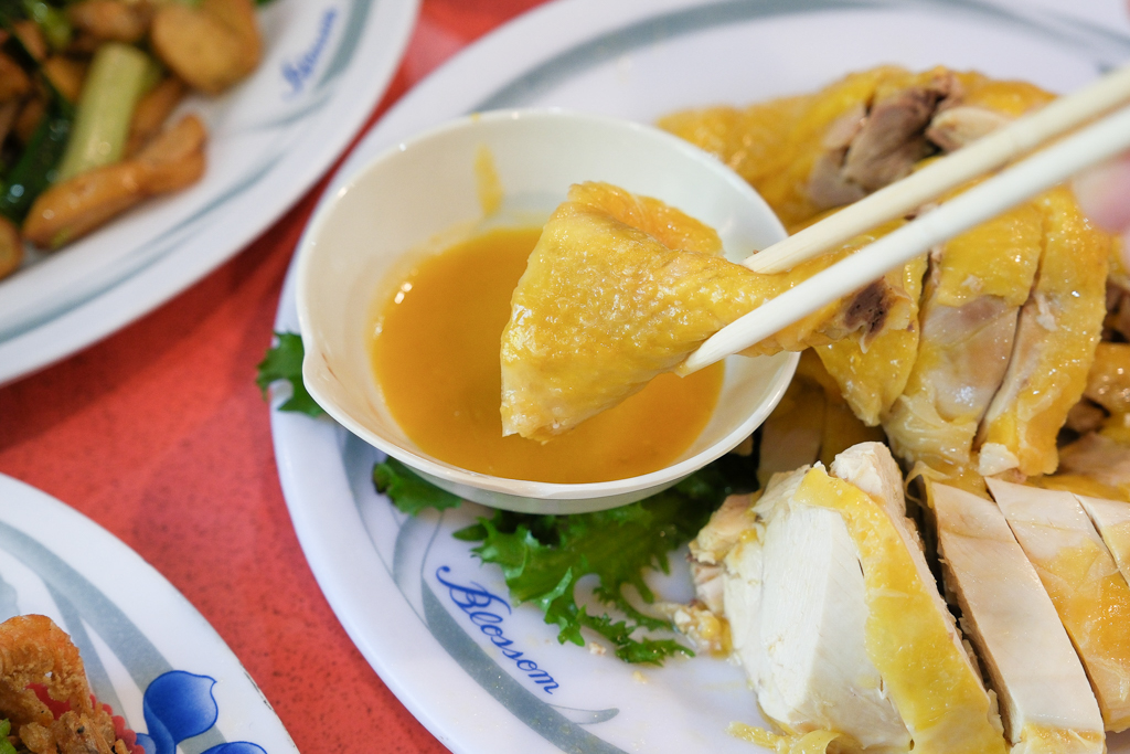 苗栗頭份｜永昇客家小館．一桌2500不到還打包，餐點份量多CP值高，白飯免費吃到飽 @飛天璇的口袋