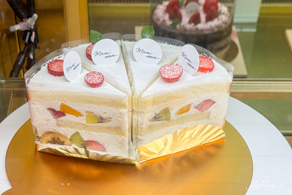 台中西區｜Mum Mum蛋糕 饅饅好食．來自新竹的人氣甜點，媒體評比傳統蛋糕冠軍 @飛天璇的口袋