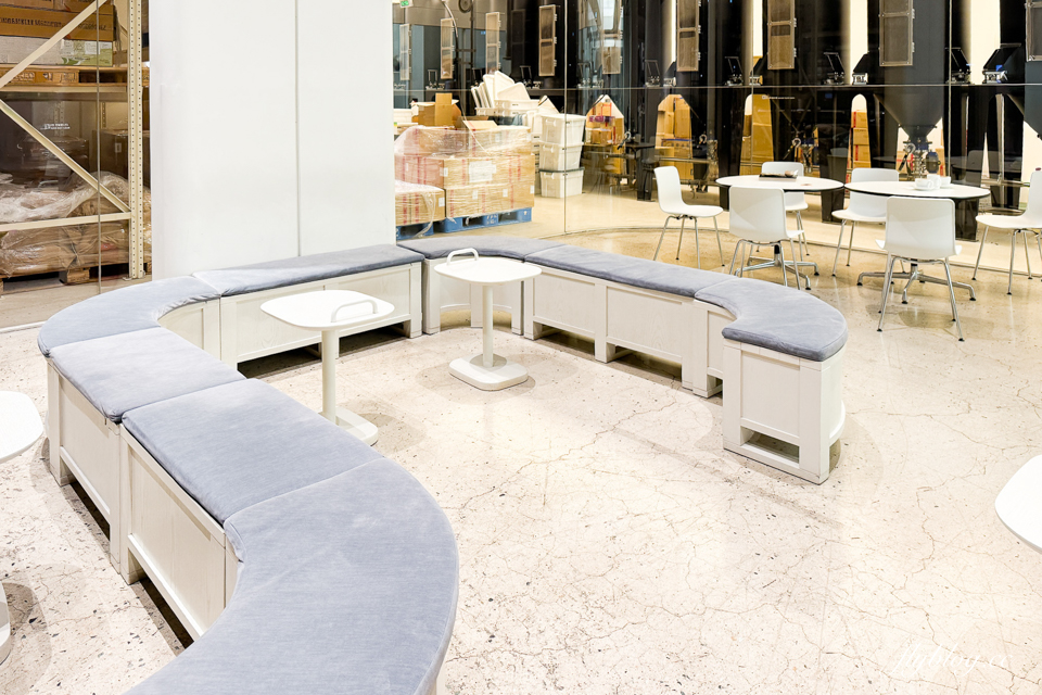 韓國釜山｜MOMOS COFFEE．韓國首位世界咖啡師冠軍，影島倉庫風咖啡館推薦 @飛天璇的口袋