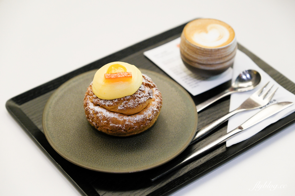 韓國釜山｜MOMOS COFFEE．韓國首位世界咖啡師冠軍，影島倉庫風咖啡館推薦 @飛天璇的口袋