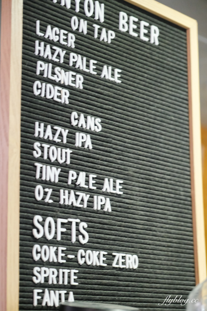 紐西蘭南島｜TSS 恩斯羅號蒸汽船遊船．瓦爾特峰BBQ百匯吃到飽，一飽皇后鎮瓦卡蒂普湖之美 @飛天璇的口袋