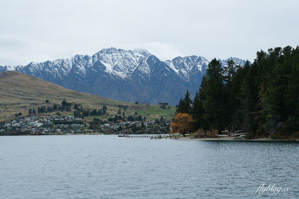 紐西蘭南島｜TSS 恩斯羅號蒸汽船遊船．瓦爾特峰BBQ百匯吃到飽，一飽皇后鎮瓦卡蒂普湖之美 @飛天璇的口袋