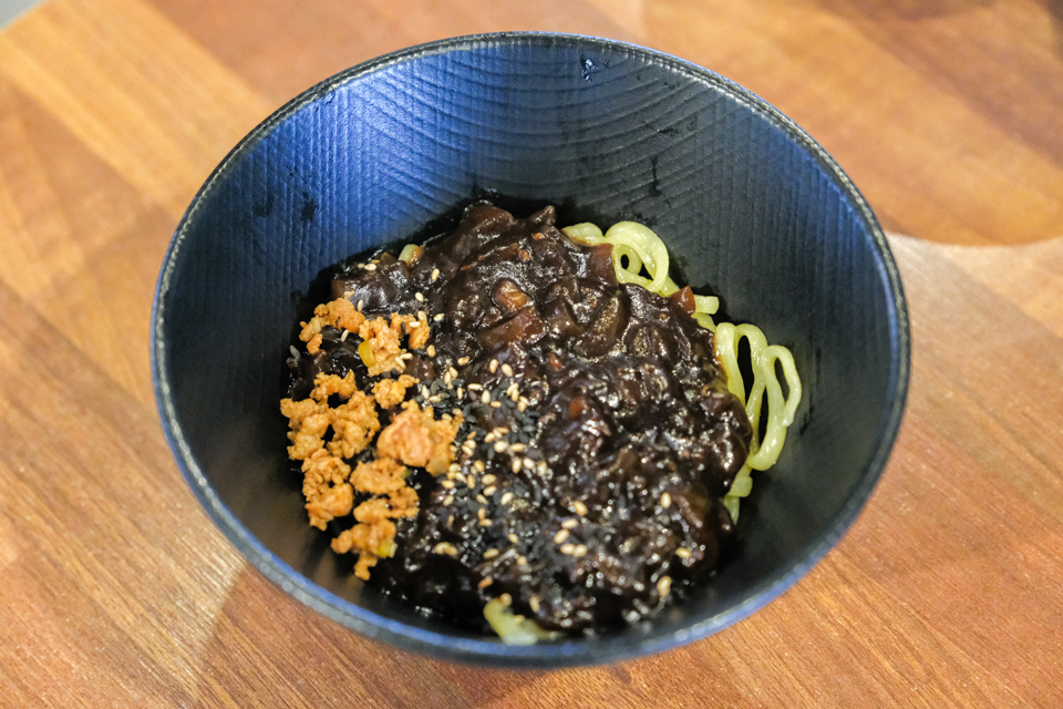 韓國釜山|紅油短南浦洞總店.南浦洞人氣中華料理,必點人氣酢醬麵,免費飲料喝到飽 @飛天璇的口袋 韓國釜山|紅油短南浦洞總店.南浦洞人氣中華料理,必點人氣酢醬麵,免費飲料喝到飽 @飛天璇的口袋