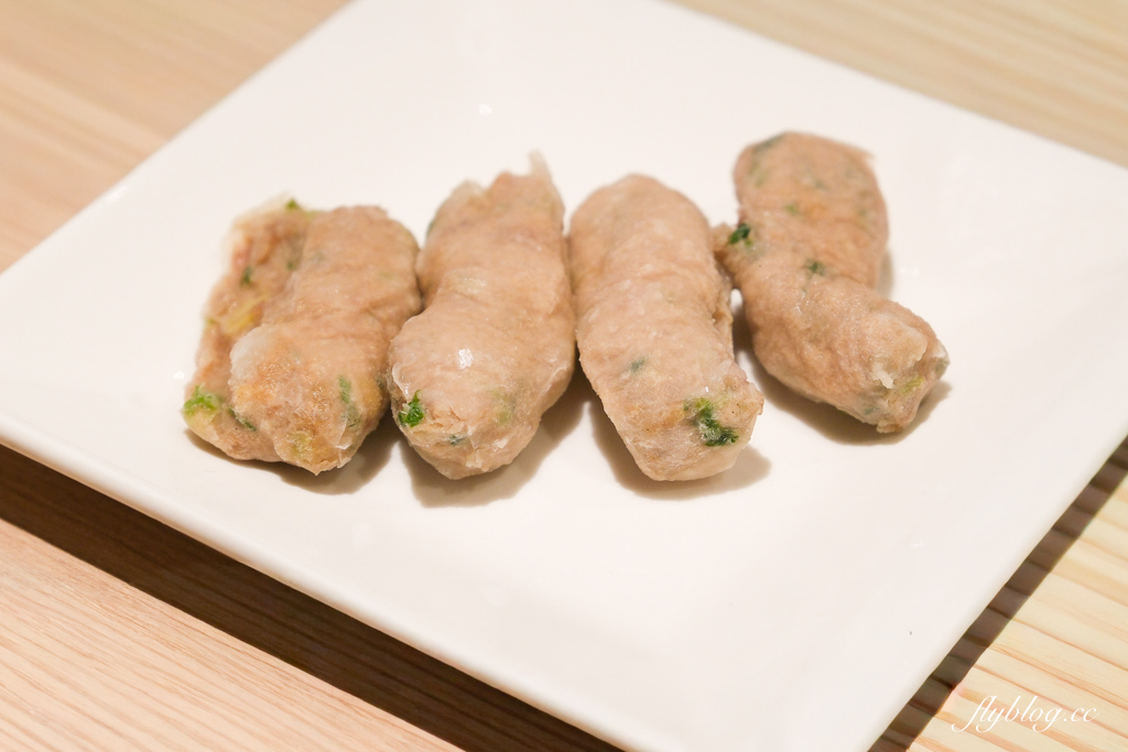 台中北屯｜老沙茶潮汕火鍋．食材有水準價位偏高，海鮮和肉品都很新鮮 @飛天璇的口袋