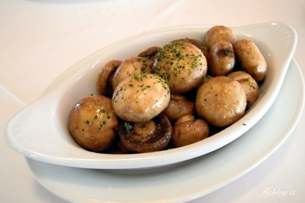 台中西屯｜茹絲葵牛排餐廳 Ruth’s Chris．台中老字號牛排餐廳，坐擁26樓台中市景 @飛天璇的口袋