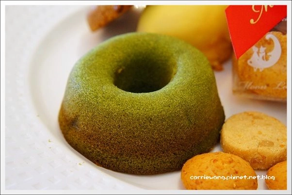 【台中蛋糕甜點】月之戀人．Moon Lover。好吃清爽的檸檬蛋糕，結婚禮餅和彌月禮盒也很推薦哦！ @飛天璇的口袋