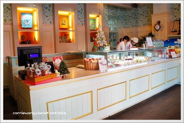 【台中蛋糕甜點】月之戀人．Moon Lover。好吃清爽的檸檬蛋糕，結婚禮餅和彌月禮盒也很推薦哦！ @飛天璇的口袋