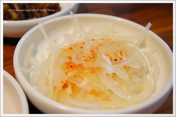 【台中韓式餐廳】豆腐35．TOFU thirty five@文心店。有咖啡館氛圍的韓式餐廳，小菜吃到飽嘛免驚！ @飛天璇的口袋