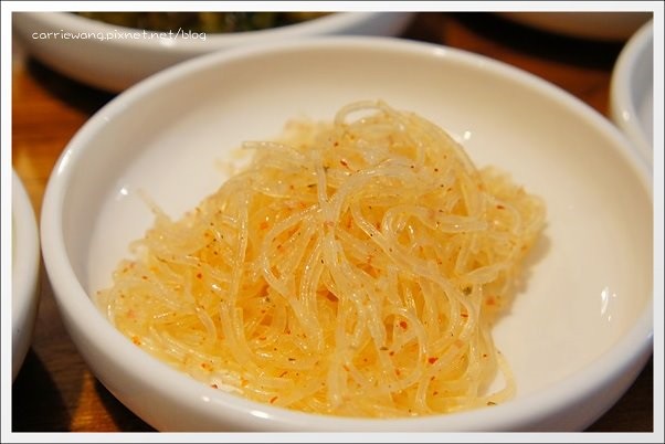 【台中韓式餐廳】豆腐35．TOFU thirty five@文心店。有咖啡館氛圍的韓式餐廳，小菜吃到飽嘛免驚！ @飛天璇的口袋