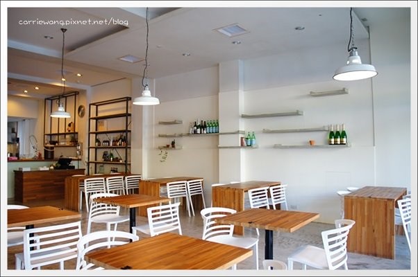 【台中韓式餐廳】豆腐35．TOFU thirty five@文心店。有咖啡館氛圍的韓式餐廳，小菜吃到飽嘛免驚！ @飛天璇的口袋