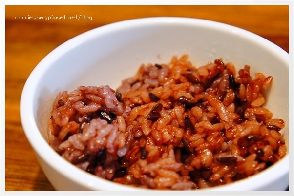 【台中韓式餐廳】豆腐35．TOFU thirty five@文心店。有咖啡館氛圍的韓式餐廳，小菜吃到飽嘛免驚！ @飛天璇的口袋