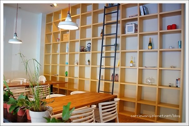 【台中韓式餐廳】豆腐35．TOFU thirty five@文心店。有咖啡館氛圍的韓式餐廳，小菜吃到飽嘛免驚！ @飛天璇的口袋