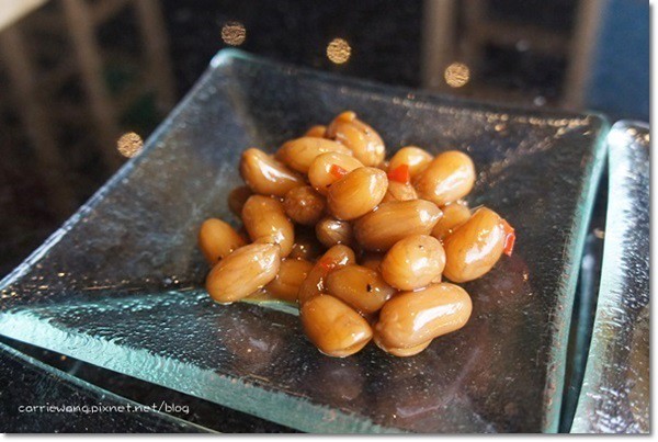 【台中火鍋推薦】大月觀石頭靚鍋。有美味的黃金稀飯哦(已歇業) @飛天璇的口袋