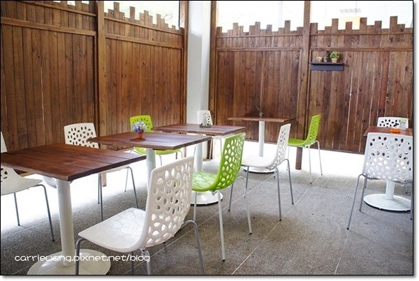 【台中日式餐廳】Demi House 日式洋食屋。日本人開的店，漢堡排好吃唷！ @飛天璇的口袋