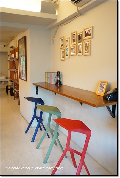 【台中下午茶】Landscape 1893 Cafe。到圖書館裡喝咖啡，一個人耽整個下午也不會無聊！ @飛天璇的口袋