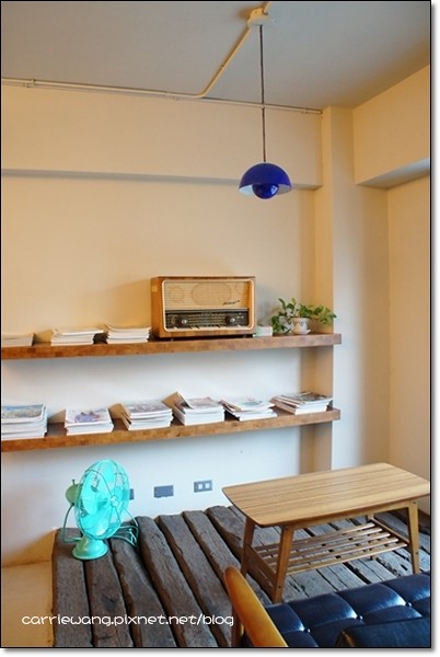 【台中下午茶】Landscape 1893 Cafe。到圖書館裡喝咖啡，一個人耽整個下午也不會無聊！ @飛天璇的口袋