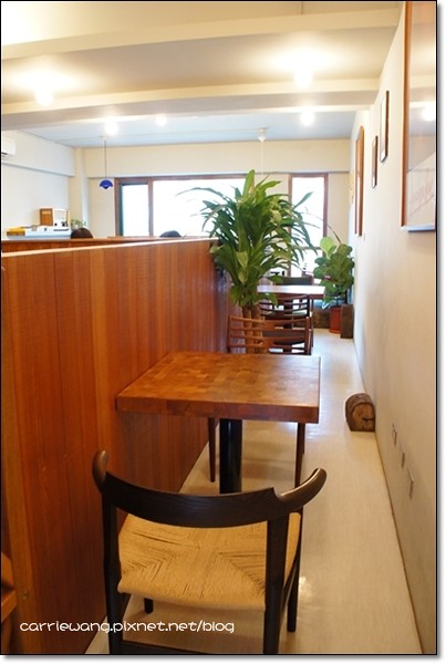 【台中下午茶】Landscape 1893 Cafe。到圖書館裡喝咖啡，一個人耽整個下午也不會無聊！ @飛天璇的口袋