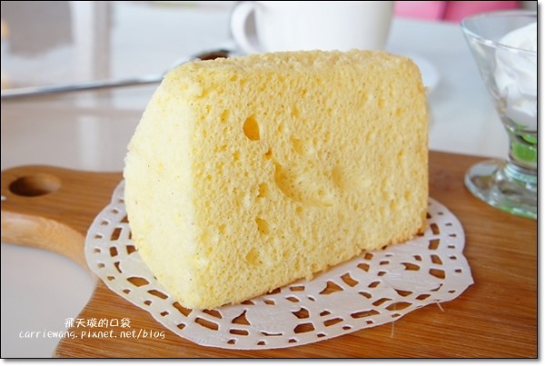 【台中蛋糕甜點】七個小日子．戚風蛋糕專賣店。梨子咖啡關係企業，開幕期間義式冰淇淋優惠 $17元，快衝吧！ @飛天璇的口袋