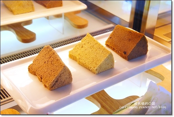 【台中蛋糕甜點】七個小日子．戚風蛋糕專賣店。梨子咖啡關係企業，開幕期間義式冰淇淋優惠 $17元，快衝吧！ @飛天璇的口袋