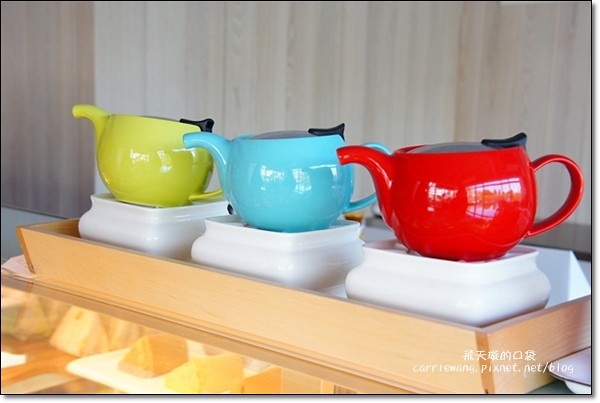 【台中蛋糕甜點】七個小日子．戚風蛋糕專賣店。梨子咖啡關係企業，開幕期間義式冰淇淋優惠 $17元，快衝吧！ @飛天璇的口袋