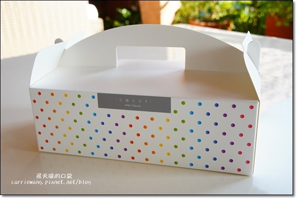 【台中蛋糕甜點】七個小日子．戚風蛋糕專賣店。梨子咖啡關係企業，開幕期間義式冰淇淋優惠 $17元，快衝吧！ @飛天璇的口袋