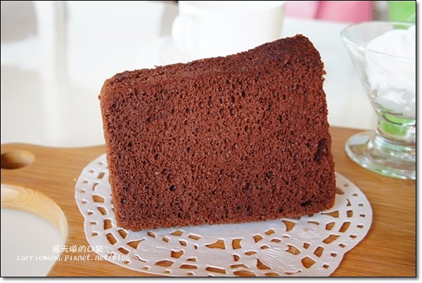 【台中蛋糕甜點】七個小日子．戚風蛋糕專賣店。梨子咖啡關係企業，開幕期間義式冰淇淋優惠 $17元，快衝吧！ @飛天璇的口袋