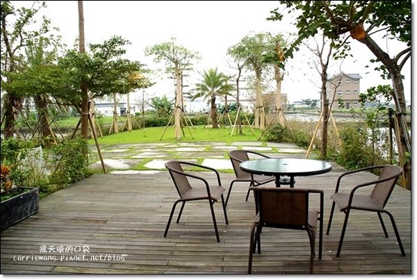 【宜蘭民宿推薦】礁溪幸福99。稻田中央的漂浮城堡，座擁幸福的好地方 @飛天璇的口袋