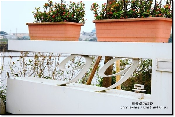 【宜蘭民宿推薦】礁溪幸福99。稻田中央的漂浮城堡，座擁幸福的好地方 @飛天璇的口袋