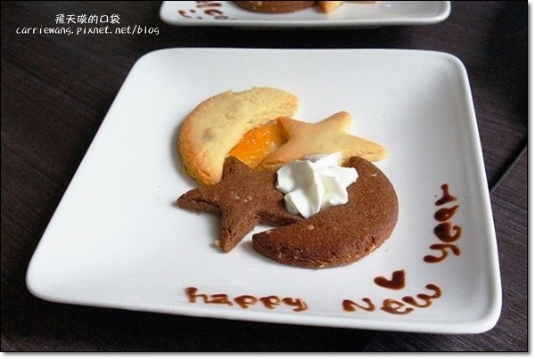 麋路咖啡輕食坊．Meet Road：老宅改建咖啡館，裡面充滿麋鹿的元素，一個適合放鬆與享受幸福的空間(已歇業) @飛天璇的口袋