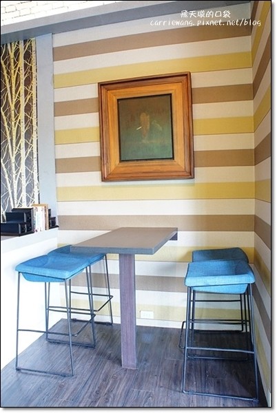 麋路咖啡輕食坊．Meet Road：老宅改建咖啡館，裡面充滿麋鹿的元素，一個適合放鬆與享受幸福的空間(已歇業) @飛天璇的口袋