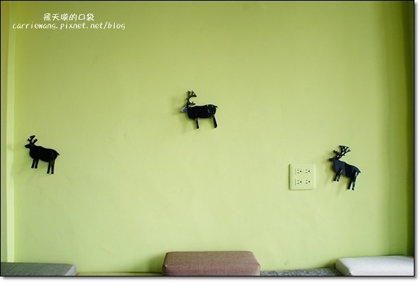 麋路咖啡輕食坊．Meet Road：老宅改建咖啡館，裡面充滿麋鹿的元素，一個適合放鬆與享受幸福的空間(已歇業) @飛天璇的口袋