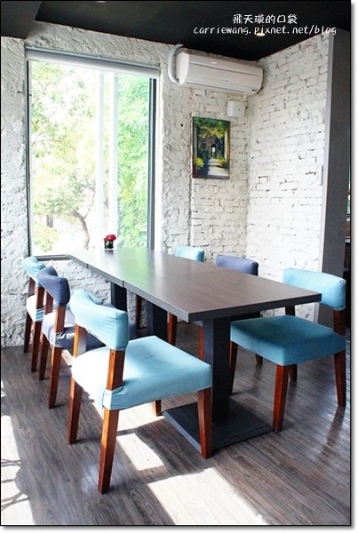 麋路咖啡輕食坊．Meet Road：老宅改建咖啡館，裡面充滿麋鹿的元素，一個適合放鬆與享受幸福的空間(已歇業) @飛天璇的口袋