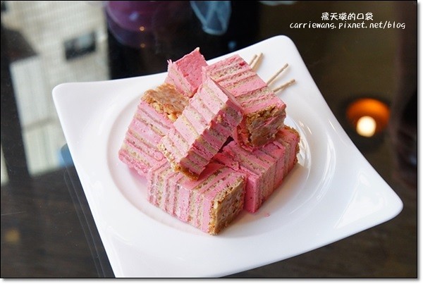 【台中蛋糕甜點】i sweet法國甜點沙龍。Bistro88甜點工作室，空間明亮，甜點可愛 @飛天璇的口袋