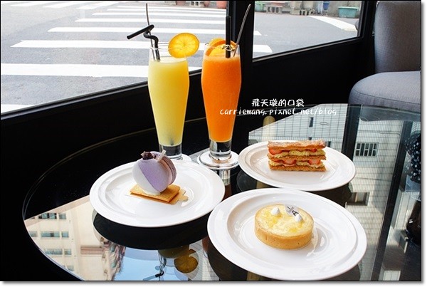 【台中蛋糕甜點】i sweet法國甜點沙龍。Bistro88甜點工作室，空間明亮，甜點可愛 @飛天璇的口袋