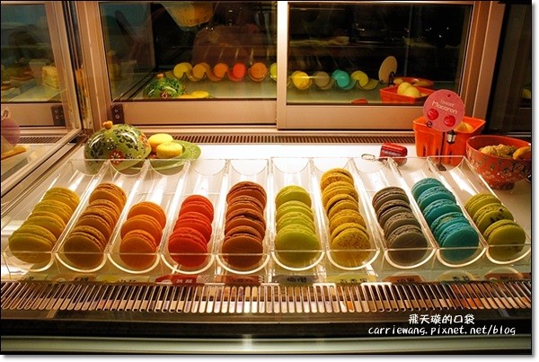 【台中蛋糕甜點】i sweet法國甜點沙龍。Bistro88甜點工作室，空間明亮，甜點可愛 @飛天璇的口袋