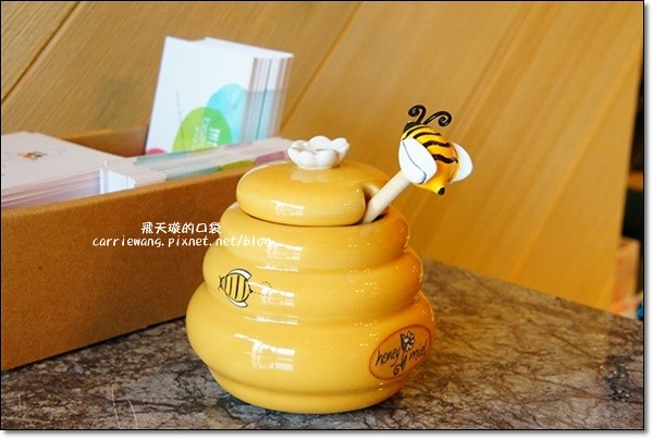 【台中蛋糕甜點】i sweet法國甜點沙龍。Bistro88甜點工作室，空間明亮，甜點可愛 @飛天璇的口袋