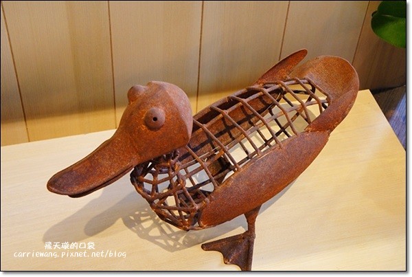 【台中蛋糕甜點】i sweet法國甜點沙龍。Bistro88甜點工作室，空間明亮，甜點可愛 @飛天璇的口袋